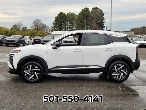 Used 2026 Nissan Kicks SV image 2