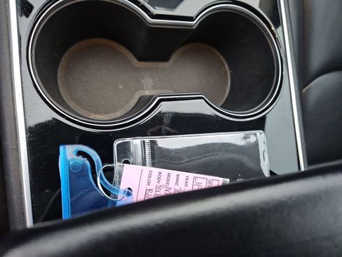 Used 2018 Tesla Model 3 Long Range image 22