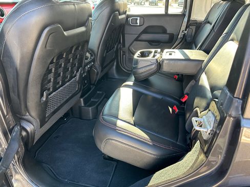 Used 2022 Jeep Wrangler Unlimited Rubicon w/ LED Lighting Group image 25