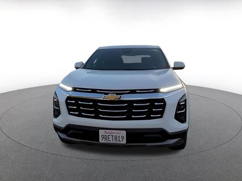 Used 2025 Chevrolet Equinox LT image 4