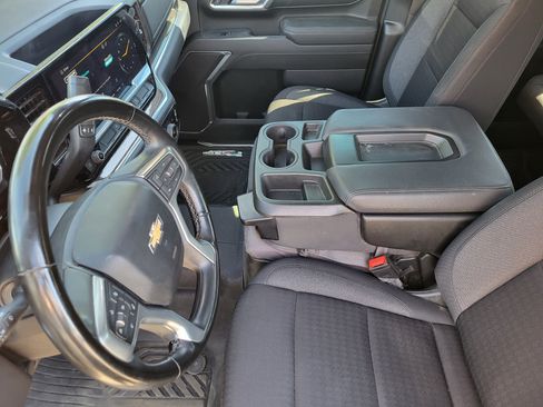 Used 2024 Chevrolet Silverado 2500 LT AWD/4WD image 12