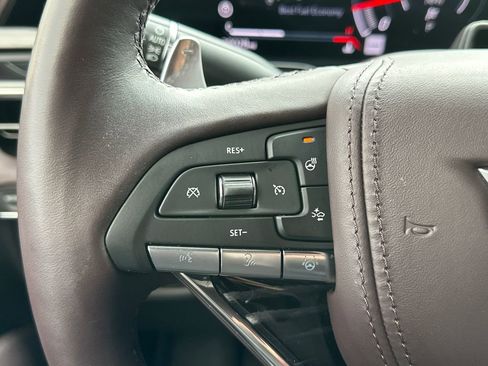 Used 2024 Cadillac Escalade V w/ LPO, ONYX Package image 22