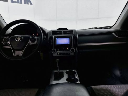 Used 2012 Toyota Camry SE FWD image 24