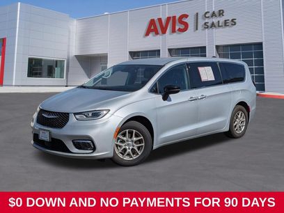 Used 2024 Chrysler Pacifica Touring-L