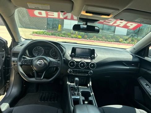 Used 2024 Nissan Sentra S FWD image 33