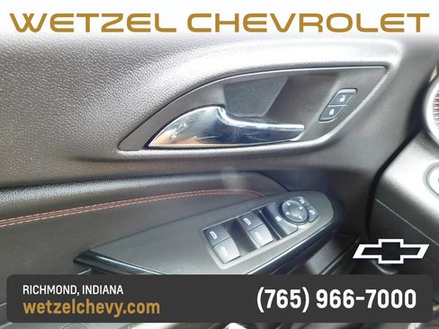 Used 2026 Chevrolet Trax RS FWD image 26