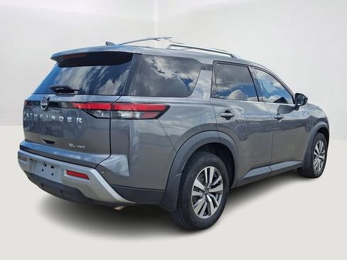 Used 2022 Nissan Pathfinder SL AWD/4WD image 6