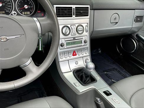 Used 2007 Chrysler Crossfire Limited RWD image 9