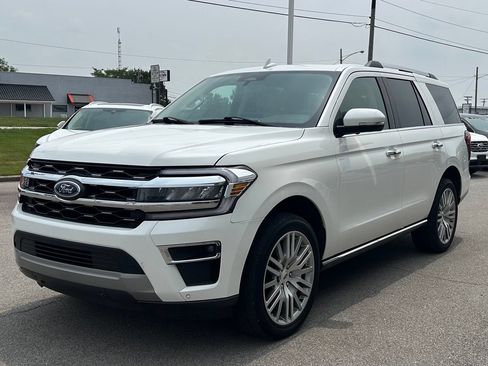 Used 2024 Ford Expedition Limited AWD/4WD image 4