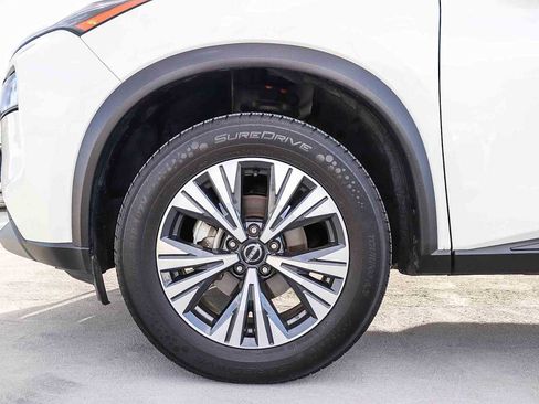 Used 2023 Nissan Rogue SV image 11