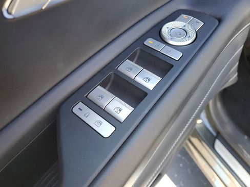 Used 2025 Genesis GV80 2.5T image 26