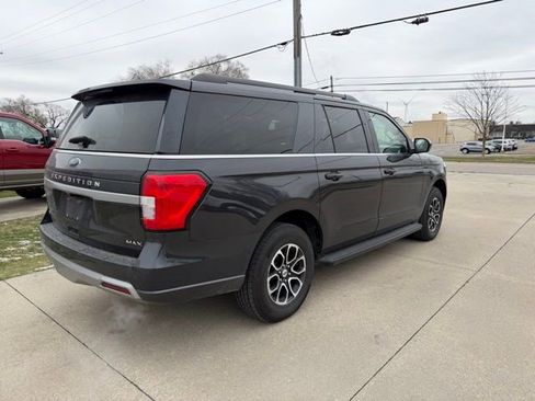Used 2024 Ford Expedition Max XLT image 7