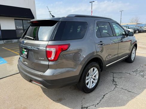 Used 2019 Ford Explorer XLT w/ Equipment Group 201A image 15
