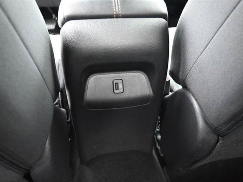 Used 2022 Nissan Sentra SR w/ Electronics Package FWD image 16