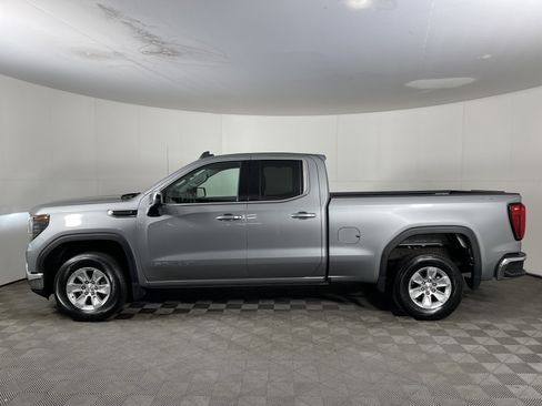 Used 2023 GMC Sierra 1500 SLE image 3