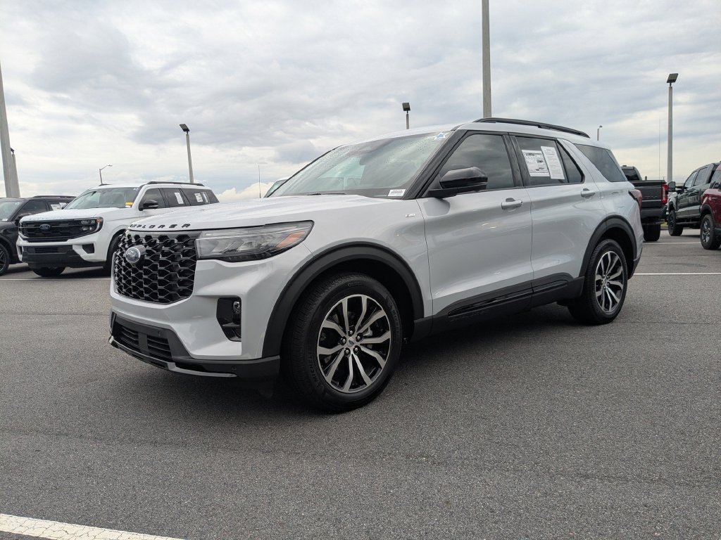 New 2026 Ford Explorer ST-Line RWD image 8