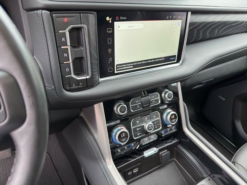 Used 2024 GMC Yukon Denali image 15