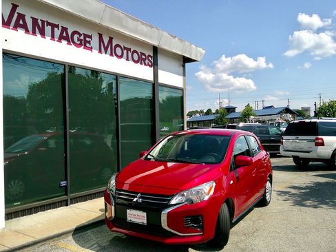 Used 2024 Mitsubishi Mirage ES FWD image 1