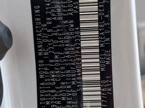 Used 2026 Toyota Corolla LE image 33