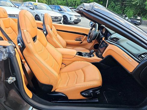 Used 2018 Maserati GranTurismo Sport image 36