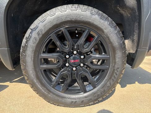 Used 2023 GMC Sierra 1500 Elevation AWD/4WD image 28