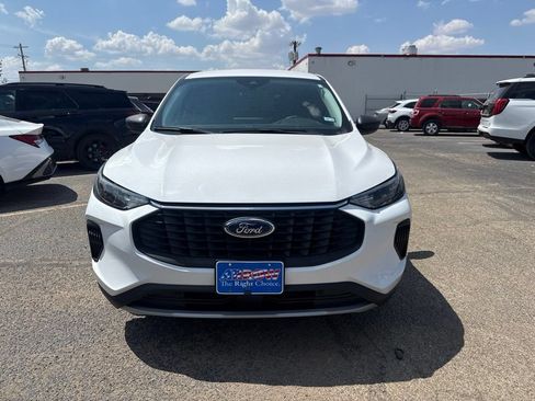 Used 2024 Ford Escape Active w/ Tech Pack #1 FWD image 2