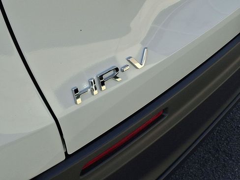 New 2027 Honda HR-V LX image 12