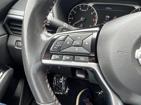 Used 2024 Nissan Altima 2.5 SR FWD image 31