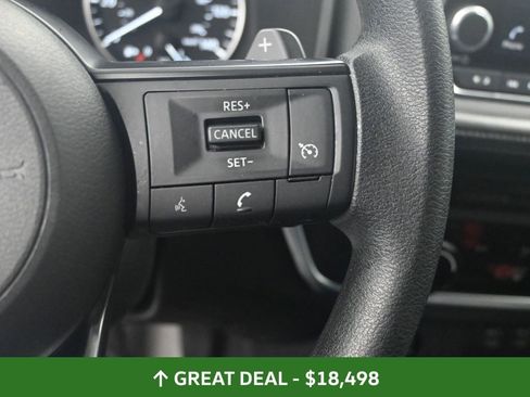 Used 2024 Nissan Rogue S image 39