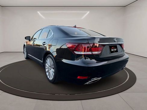Used 2013 Lexus LS 460 w/ Comfort Pkg RWD image 6