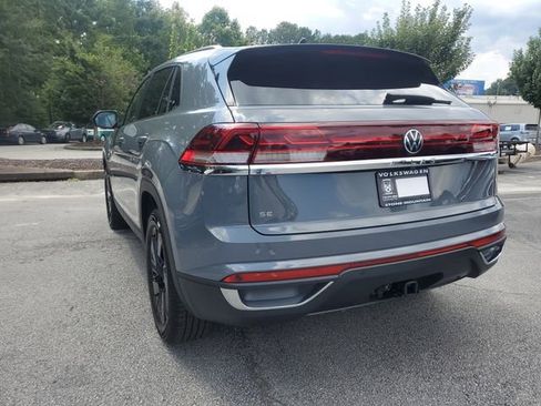 New 2026 Volkswagen Atlas Cross Sport SE FWD image 6