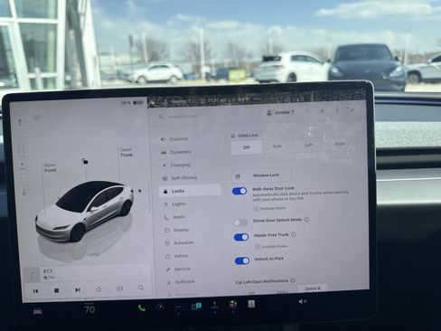 Used 2025 Tesla Model 3 Long Range AWD/4WD image 30