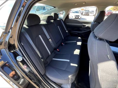 Used 2023 Hyundai Sonata SEL image 18