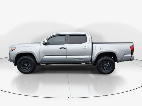 Used 2022 Toyota Tacoma SR5 image 5