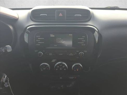 Used 2016 Kia Soul + w/ Soulful Package FWD image 14