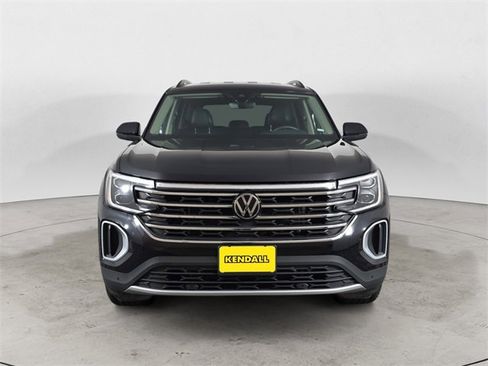 Used 2025 Volkswagen Atlas SE image 8