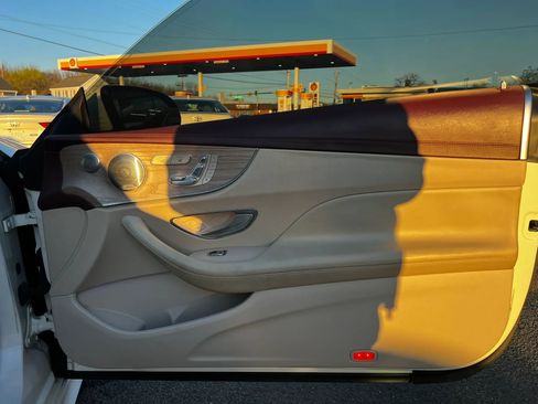 Used 2018 Mercedes-Benz E 400 Coupe w/ Premium 2 Package image 22