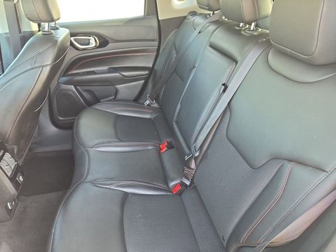 Used 2022 Jeep Compass Trailhawk AWD/4WD image 13