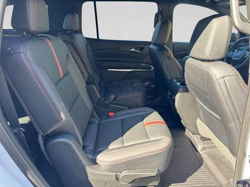 Used 2026 Chevrolet Traverse RS w/ LPO, Floor Liner Package AWD/4WD image 17