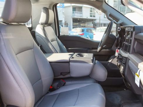 New 2025 Ford F250 XL w/ XL Chrome Package image 22