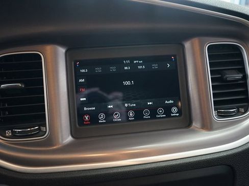 Used 2022 Dodge Charger SXT image 32