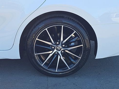 Used 2024 Toyota Camry SE image 36