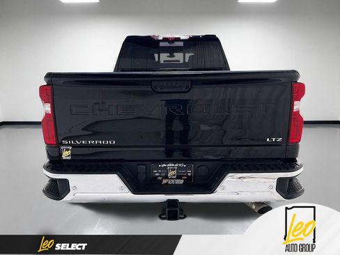 Used 2023 Chevrolet Silverado 2500 LTZ w/ LTZ Convenience Package II AWD/4WD image 8