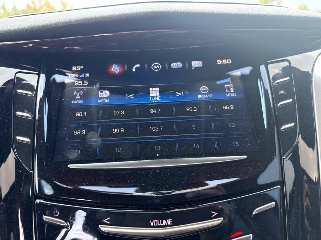 Used 2020 Cadillac Escalade Luxury RWD image 31