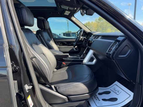 Used 2022 Land Rover Range Rover Westminster Edition image 11