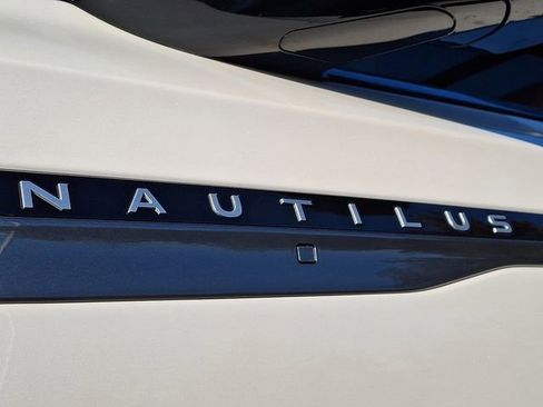 New 2026 Lincoln Nautilus Reserve w/ Jet Appearance Package image 10