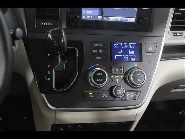 Used 2017 Toyota Sienna XLE Premium AWD/4WD image 14