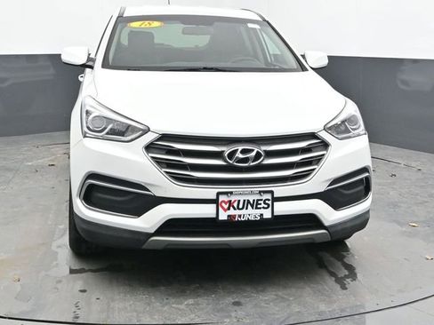 Used 2018 Hyundai Santa Fe Sport image 3