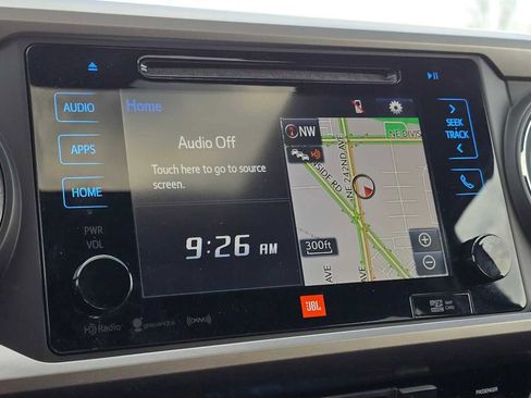 Certified 2016 Toyota Tacoma Limited image 35