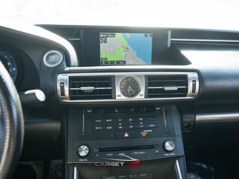 Used 2016 Lexus IS 200t image 31